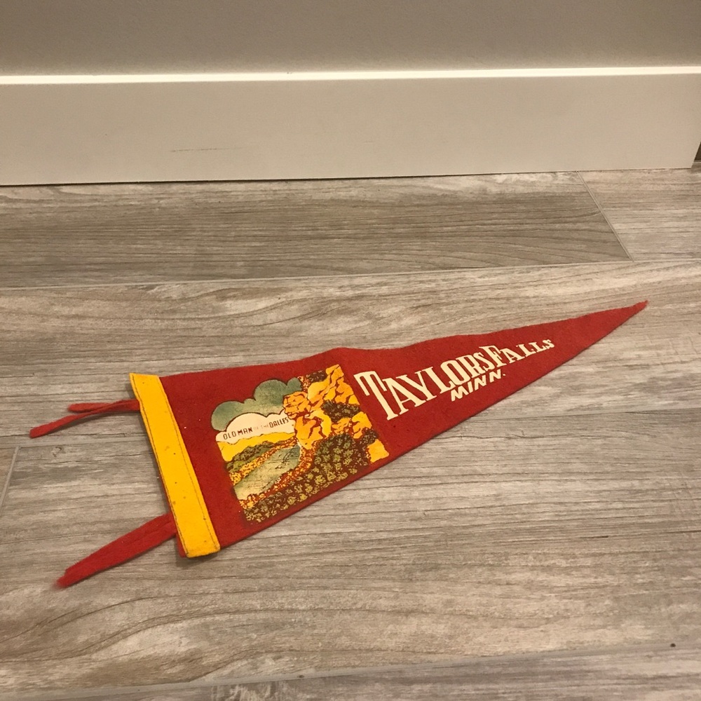Vintage pennant